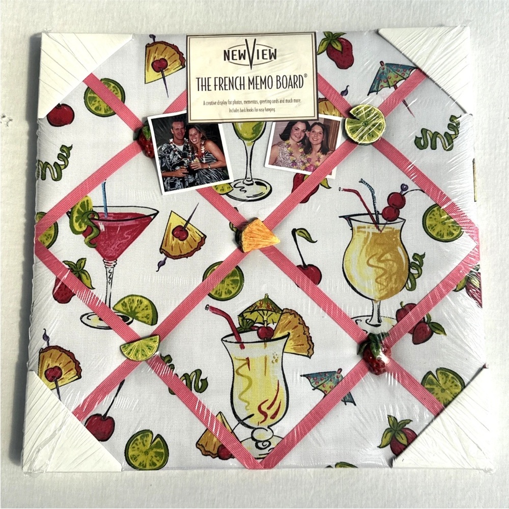 The French Memo Board Fabric Photo Display Board Hooks 14 X 14” Fruit Drinks